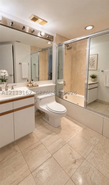 Condo for sale at Mystic Pointe 300 703