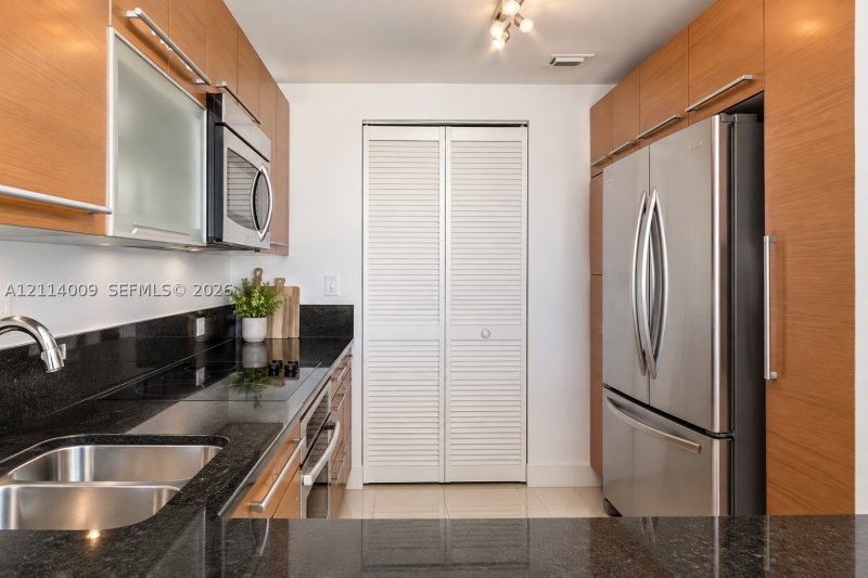 Property photo # 9