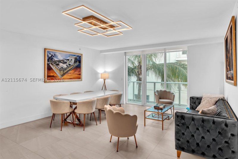 Condo for sale at Pearl House 203