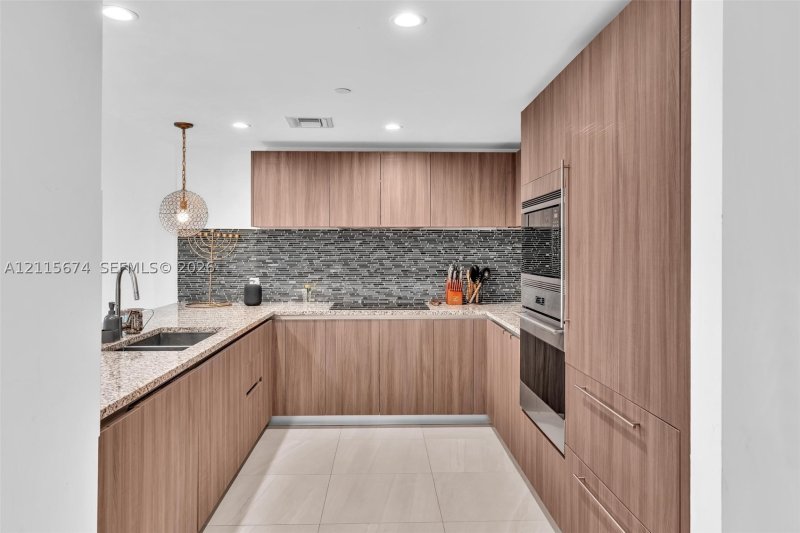Condo for sale at Pearl House 203