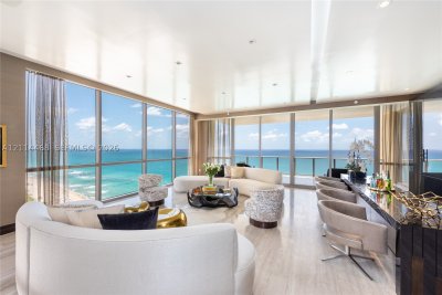 Comprar apartamento no Mansions at Acqualina 2501