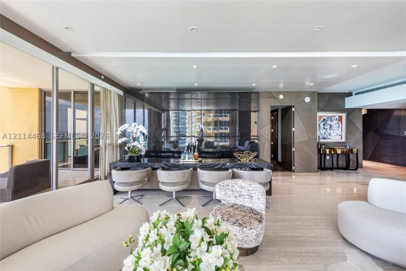 Condo for sale at Mansions at Acqualina 2501