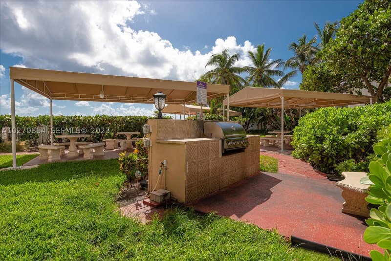 Apartment for rent at Alexander Towers 104