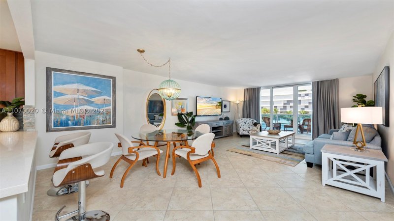 Alquiler de apartamento en Roney Palace 301