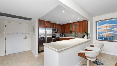 Alquiler de apartamento en Roney Palace 301