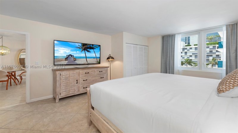 Alquiler de apartamento en Roney Palace 301