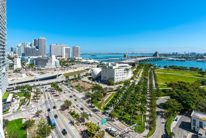 Apartment for rent at 900 Biscayne 2006
