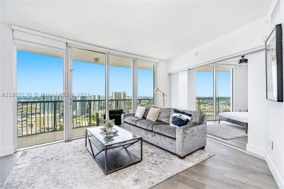 Alquiler de apartamento en Opera Tower 3914