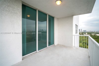 Comprar apartamento no One Fifty One at Biscayne 1203