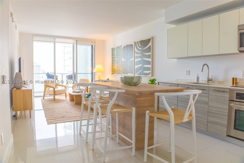 Apartment for rent at Brickell House Condo 1608
