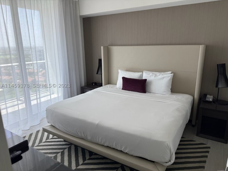 Condo for sale at Hyde Beach House R2206