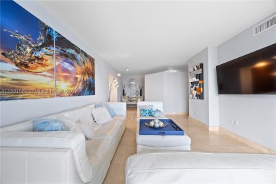 Akoya Apt #4106