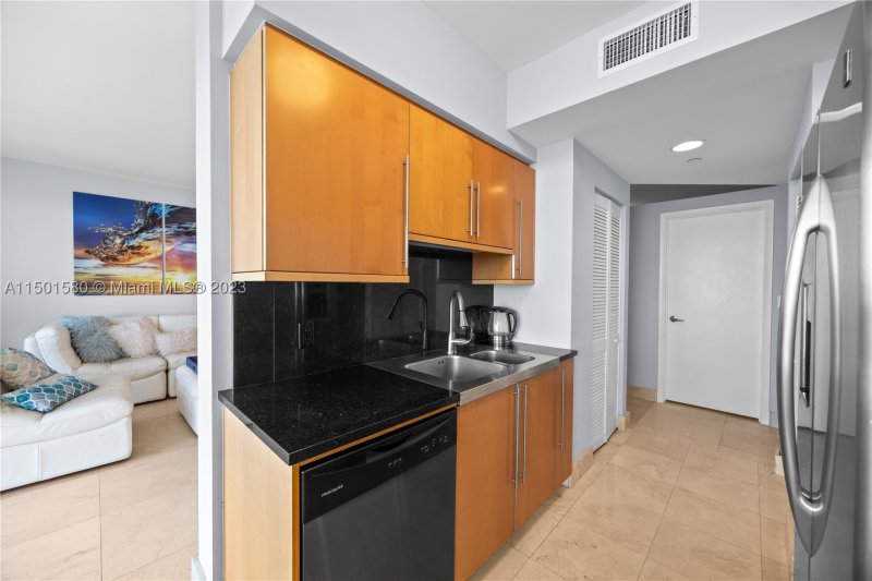 Alquiler de apartamento en Akoya 4106