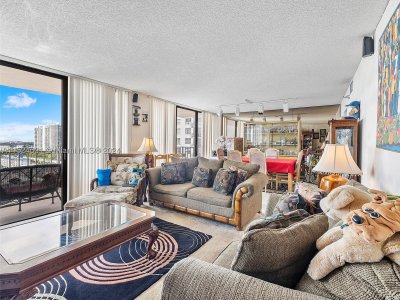 Comprar apartamento no Winston Towers 1809