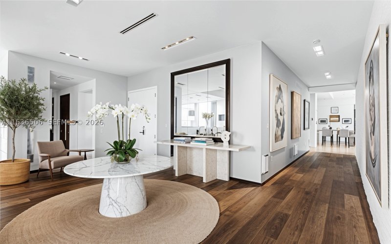 Condo for sale at Asia on Brickell 1002
