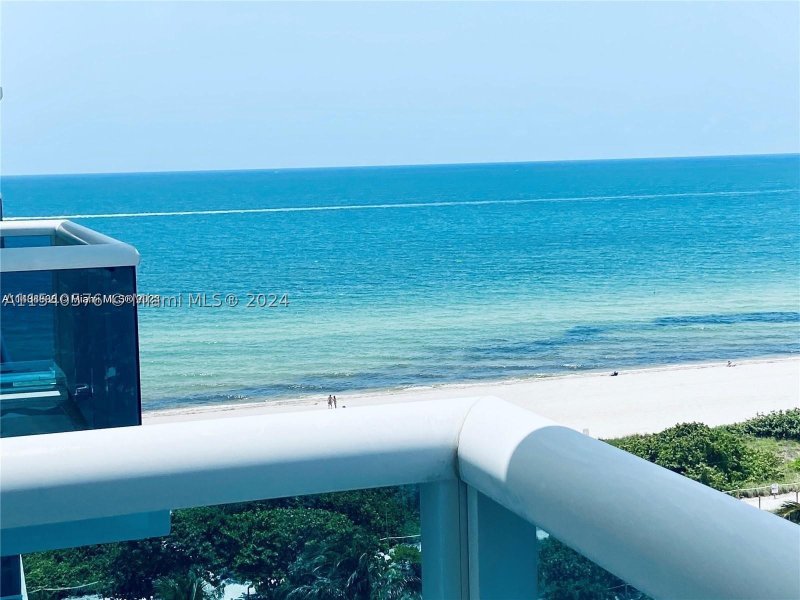 Comprar apartamento no The Waverly At Surfside 724