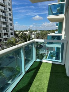 Comprar apartamento no The Waverly At Surfside 524