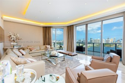 Comprar apartamento en Marina Palms Yacht Club L-PH-10