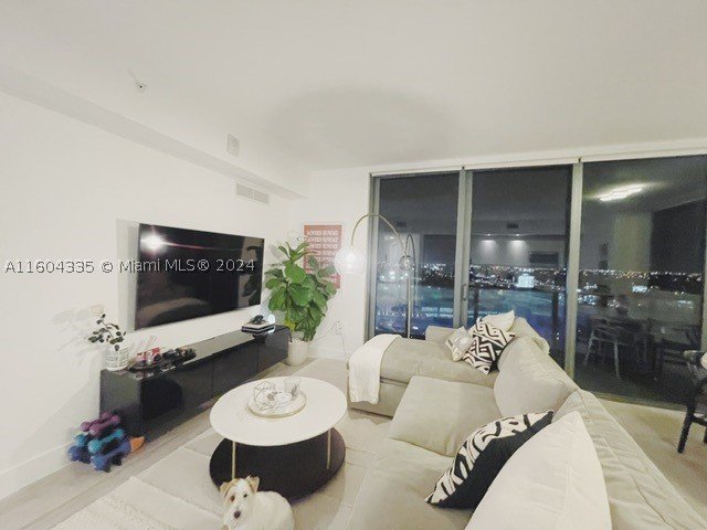 Condo for sale at Hyde Midtown 1409
