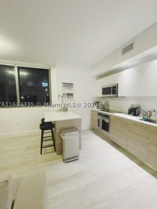 Comprar apartamento no Hyde Midtown 1409