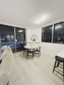 Comprar apartamento no Hyde Midtown 1409