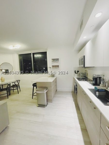 Condo for sale at Hyde Midtown 1409