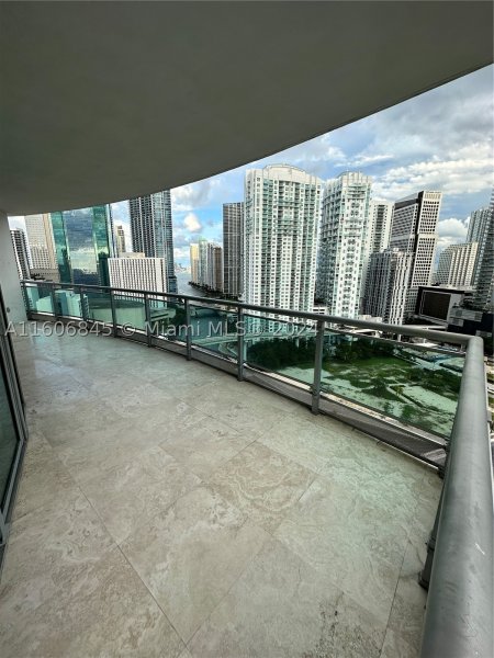 Comprar apartamento en Wind by Neo 2302