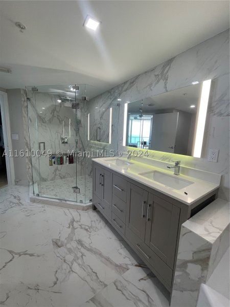 Alquiler de apartamento en La Perla 1201
