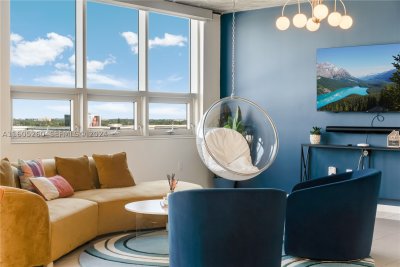 Midtown Midblock Apt #715