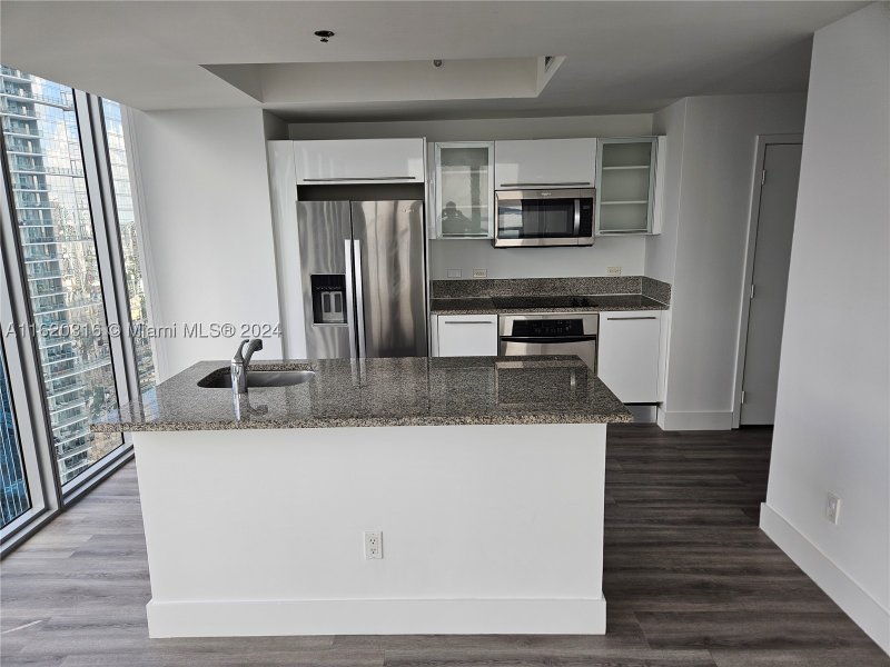 Condo for sale at Marina Blue 2701