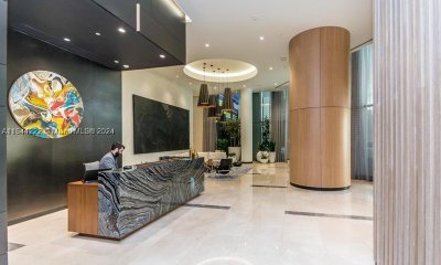 Comprar apartamento en Brickell Heights East 1005