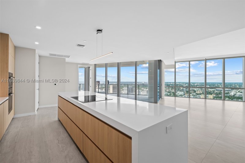 Condo for sale at Paramount Miami WorldCenter PH 5412