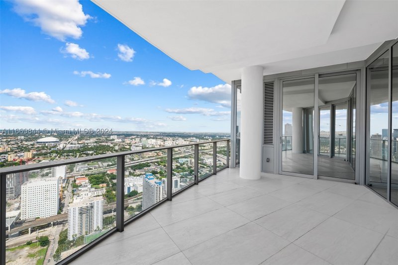 Condo for sale at Paramount Miami WorldCenter PH 5412
