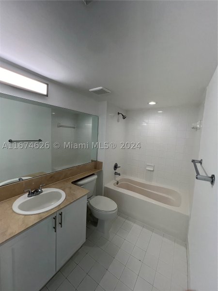Condo for sale at Mark on Brickell 3205