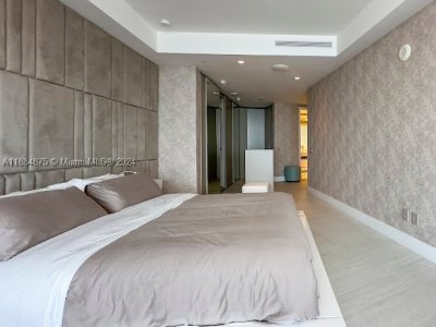 Aluguel de apartamento no Porsche Design Tower 5203