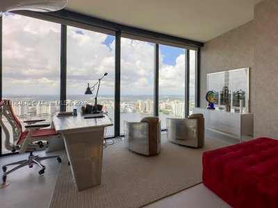 Aluguel de apartamento no Porsche Design Tower 5203