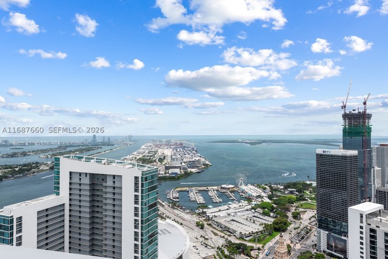 Condo for sale at Paramount Miami WorldCenter PH 5700