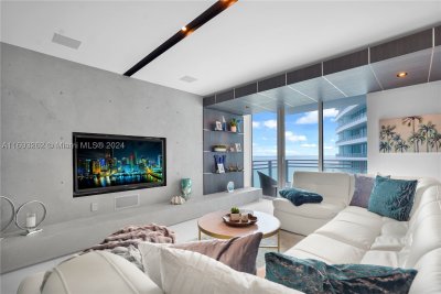 Diplomat Residences Apt #2104
