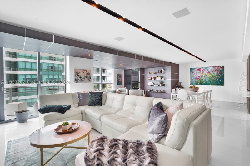 Condo for sale at Diplomat Residences 2104
