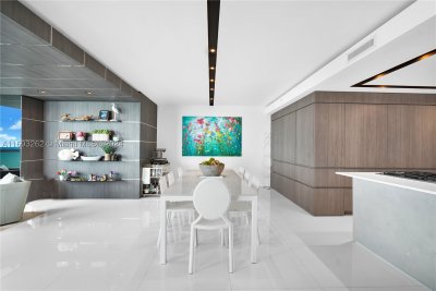 Comprar apartamento en Diplomat Residences 2104