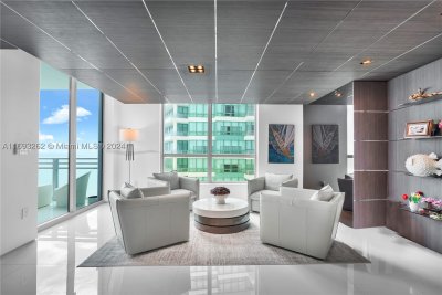 Comprar apartamento en Diplomat Residences 2104