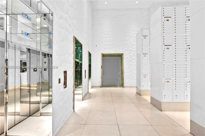 Comprar apartamento en Dua Miami - SLS Brickell Condo 3704