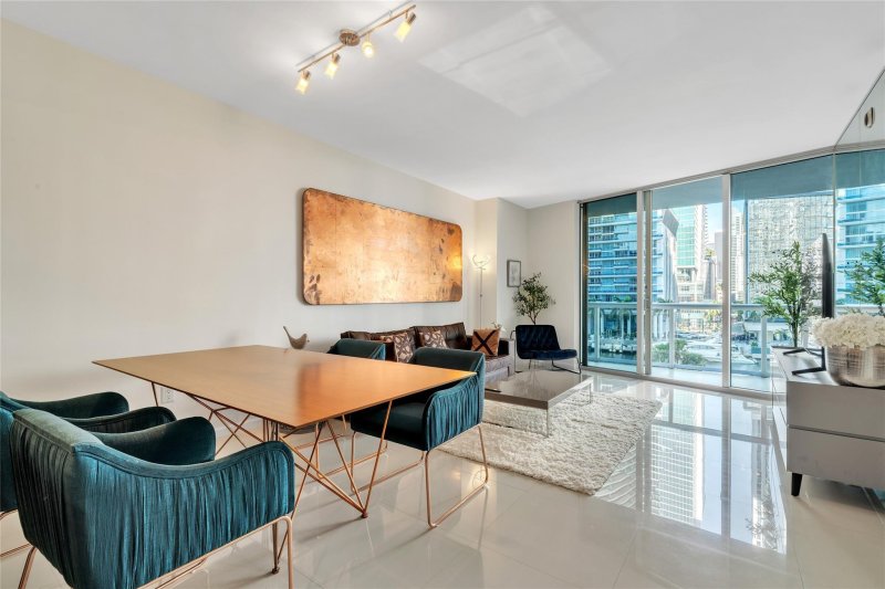 Apartment for rent at Icon Brickell Tower I 512