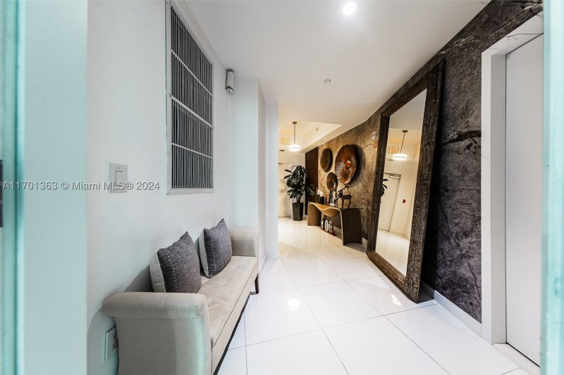 Condo for sale at Paramount Miami WorldCenter 2111