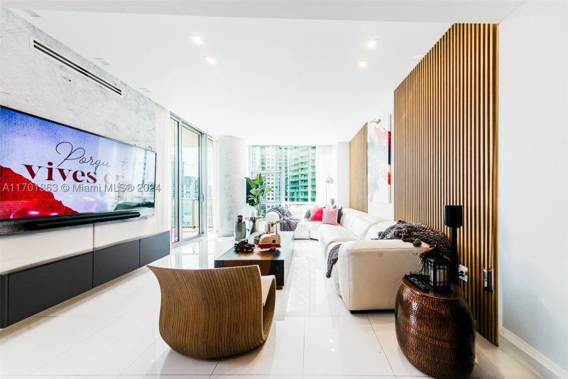 Condo for sale at Paramount Miami WorldCenter 2111
