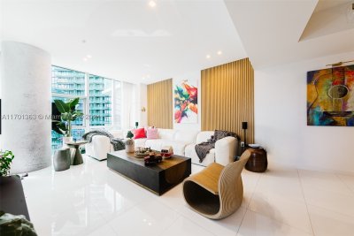 Comprar apartamento en Paramount Miami WorldCenter 2111