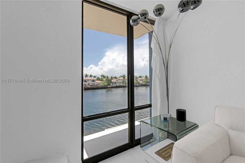 Condo for sale at Allington Towers 2F