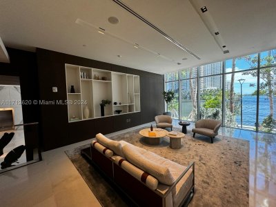 Comprar apartamento no Aston Martin Residences 1806