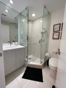 Comprar apartamento no Paraiso Bay Miami 3606