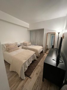Comprar apartamento no Paraiso Bay Miami 3606